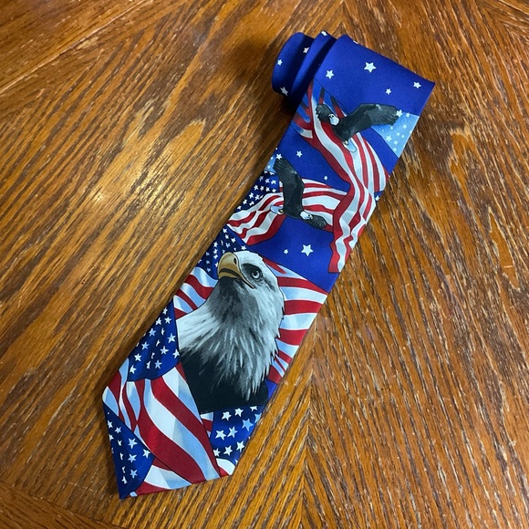 🇺🇸🦅Patriotic American Flag & Eagle Men’s Necktie! - Picture 14 of 15